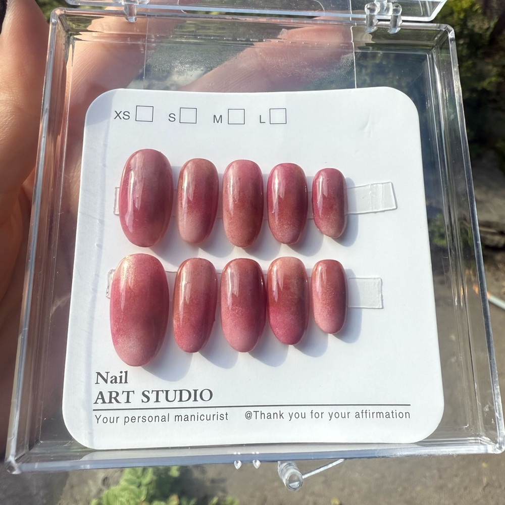 Pink Ombre Press-On Nails Set